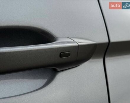 Сірий Фольксваген Тігуан, об'ємом двигуна 2 л та пробігом 2 тис. км за 31500 $, фото 21 на Automoto.ua