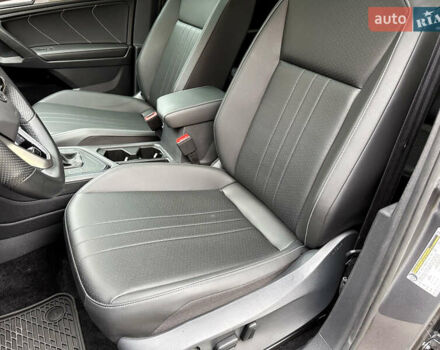 Серый Фольксваген Тигуан, объемом двигателя 2 л и пробегом 18 тыс. км за 28998 $, фото 63 на Automoto.ua