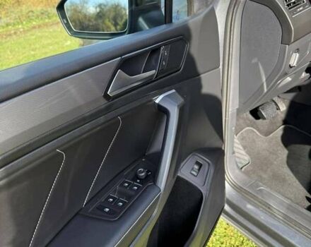 Серый Фольксваген Тигуан, объемом двигателя 1.98 л и пробегом 37 тыс. км за 27999 $, фото 19 на Automoto.ua