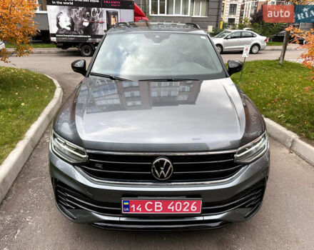 Серый Фольксваген Тигуан, объемом двигателя 2 л и пробегом 18 тыс. км за 28998 $, фото 33 на Automoto.ua