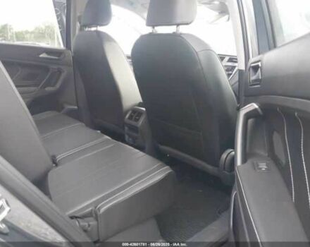 Сірий Фольксваген Тігуан, об'ємом двигуна 2 л та пробігом 37 тис. км за 12500 $, фото 6 на Automoto.ua