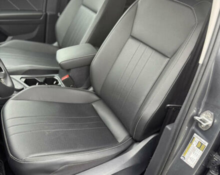 Серый Фольксваген Тигуан, объемом двигателя 2 л и пробегом 36 тыс. км за 28900 $, фото 78 на Automoto.ua