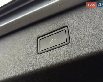 Сірий Фольксваген Тігуан, об'ємом двигуна 2 л та пробігом 2 тис. км за 31500 $, фото 38 на Automoto.ua