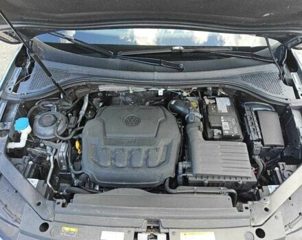 Сірий Фольксваген Тігуан, об'ємом двигуна 2 л та пробігом 60 тис. км за 7950 $, фото 11 на Automoto.ua