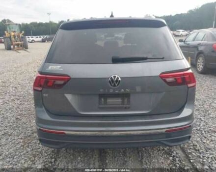 Сірий Фольксваген Тігуан, об'ємом двигуна 2 л та пробігом 37 тис. км за 12500 $, фото 9 на Automoto.ua