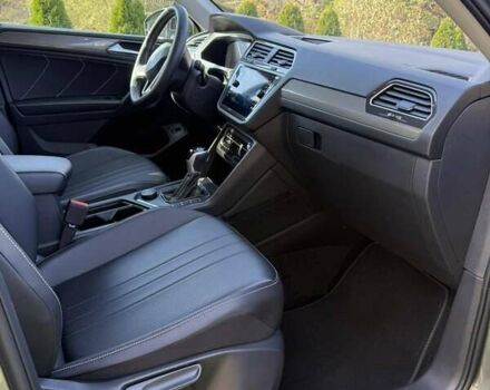 Серый Фольксваген Тигуан, объемом двигателя 1.98 л и пробегом 37 тыс. км за 27999 $, фото 17 на Automoto.ua