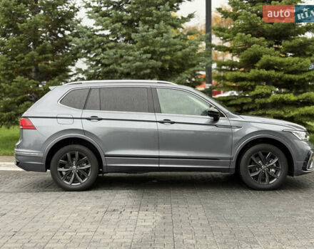 Серый Фольксваген Тигуан, объемом двигателя 2 л и пробегом 14 тыс. км за 27500 $, фото 10 на Automoto.ua