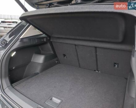 Сірий Фольксваген Тігуан, об'ємом двигуна 1.97 л та пробігом 6 тис. км за 47300 $, фото 58 на Automoto.ua