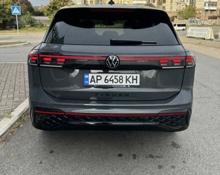 Серый Фольксваген Тигуан, объемом двигателя 1.97 л и пробегом 22 тыс. км за 48000 $, фото 3 на Automoto.ua