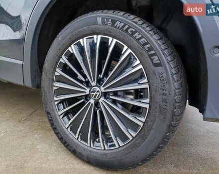Сірий Фольксваген Тігуан, об'ємом двигуна 1.97 л та пробігом 6 тис. км за 47300 $, фото 65 на Automoto.ua