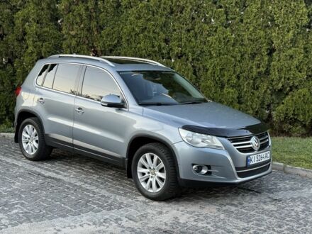 Сірий Фольксваген Тігуан, об'ємом двигуна 2 л та пробігом 265 тис. км за 9200 $, фото 1 на Automoto.ua