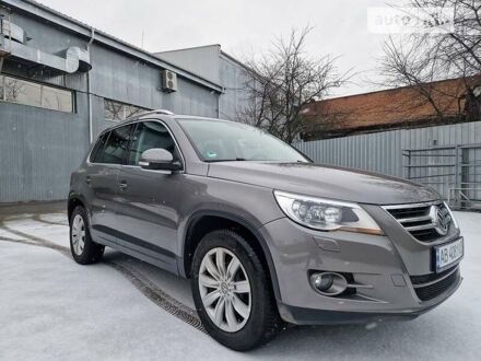 Фольксваген Тігуан 2008 у Вінниці на Automoto.ua Сірий Фольксваген Тігуан, об'ємом двигуна 2 л та пробігом 190 тис. км за 12600 $, фото 1 на Automoto.ua