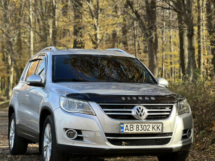 Фольксваген Тігуан 2009 у Жмеренке на Automoto.ua Сірий Фольксваген Тігуан, об'ємом двигуна 2 л та пробігом 315 тис. км за 8900 $, фото 1 на Automoto.ua