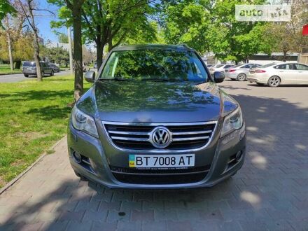 Фольксваген Тігуан 2010 у Одесі на Automoto.ua Сірий Фольксваген Тігуан, об'ємом двигуна 1.97 л та пробігом 225 тис. км за 13200 $, фото 1 на Automoto.ua