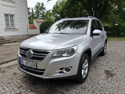 Сірий Фольксваген Тігуан, об'ємом двигуна 0 л та пробігом 200 тис. км за 3784 $, фото 1 на Automoto.ua