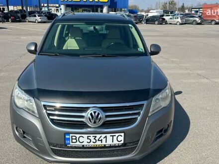 Сірий Фольксваген Тігуан, об'ємом двигуна 1.98 л та пробігом 250 тис. км за 10100 $, фото 1 на Automoto.ua