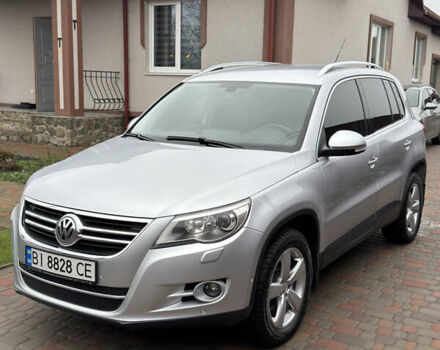 Сірий Фольксваген Тігуан, об'ємом двигуна 1.97 л та пробігом 250 тис. км за 11900 $, фото 1 на Automoto.ua