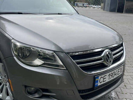 Сірий Фольксваген Тігуан, об'ємом двигуна 1.98 л та пробігом 250 тис. км за 9999 $, фото 1 на Automoto.ua