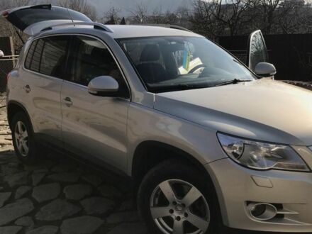 Сірий Фольксваген Тігуан, об'ємом двигуна 1.4 л та пробігом 270 тис. км за 8000 $, фото 1 на Automoto.ua