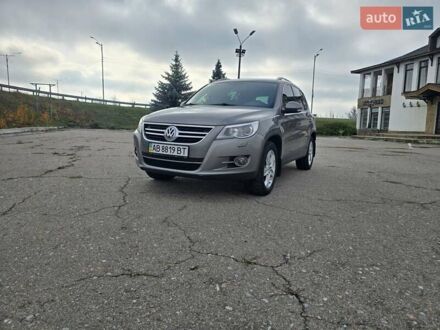 Серый Фольксваген Тигуан, объемом двигателя 2 л и пробегом 186 тыс. км за 14500 $, фото 1 на Automoto.ua