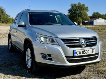 Фольксваген Тигуан 2010 в Золотоноше на Automoto.ua Серый Фольксваген Тигуан, объемом двигателя 2 л и пробегом 315 тыс. км за 9900 $, фото 1 на Automoto.ua
