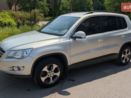 Фольксваген Тигуан 2010 в Кривом Роге на Automoto.ua Серый Фольксваген Тигуан, объемом двигателя 1.97 л и пробегом 138 тыс. км за 14200 $, фото 1 на Automoto.ua