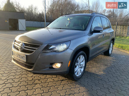 Серый Фольксваген Тигуан, объемом двигателя 2 л и пробегом 289 тыс. км за 10799 $, фото 1 на Automoto.ua