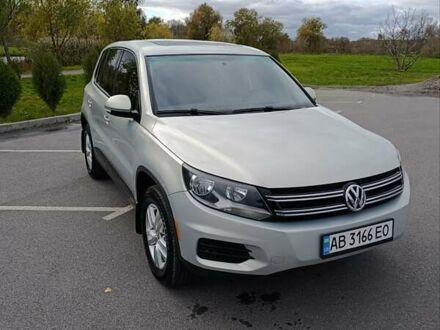 Серый Фольксваген Тигуан, объемом двигателя 1.98 л и пробегом 223 тыс. км за 10500 $, фото 1 на Automoto.ua