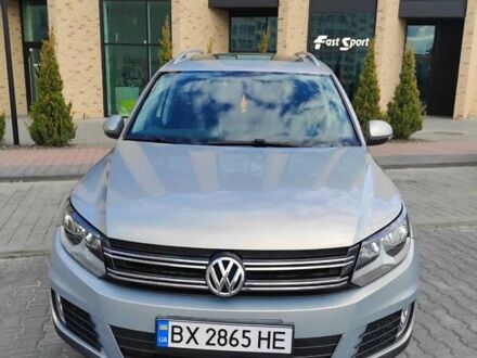 Фольксваген Тігуан 2012 у Бердичеве на Automoto.ua Сірий Фольксваген Тігуан, об'ємом двигуна 2 л та пробігом 151 тис. км за 12600 $, фото 1 на Automoto.ua