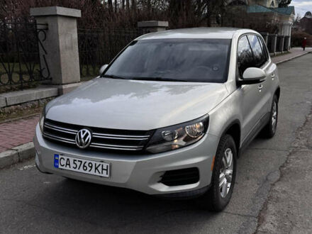 Фольксваген Тигуан 2012 в Умани на Automoto.ua Серый Фольксваген Тигуан, объемом двигателя 1.98 л и пробегом 239 тыс. км за 11500 $, фото 1 на Automoto.ua