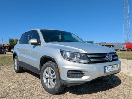 Сірий Фольксваген Тігуан, об'ємом двигуна 2 л та пробігом 220 тис. км за 11500 $, фото 1 на Automoto.ua