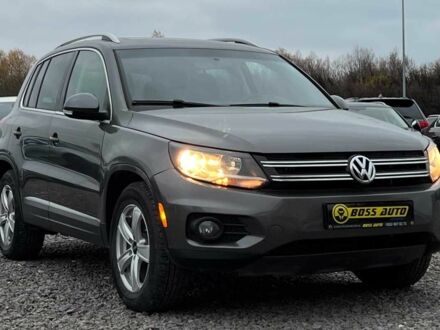Серый Фольксваген Тигуан, объемом двигателя 2 л и пробегом 195 тыс. км за 10800 $, фото 1 на Automoto.ua
