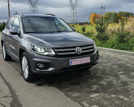 Серый Фольксваген Тигуан, объемом двигателя 2 л и пробегом 260 тыс. км за 13450 $, фото 1 на Automoto.ua