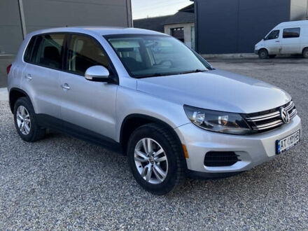 Серый Фольксваген Тигуан, объемом двигателя 1.98 л и пробегом 240 тыс. км за 8999 $, фото 1 на Automoto.ua
