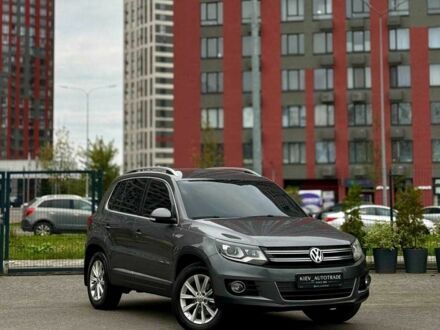 Сірий Фольксваген Тігуан, об'ємом двигуна 2 л та пробігом 186 тис. км за 14500 $, фото 1 на Automoto.ua