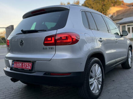 Серый Фольксваген Тигуан, объемом двигателя 1.97 л и пробегом 251 тыс. км за 9999 $, фото 1 на Automoto.ua
