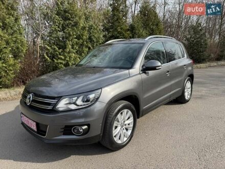 Фольксваген Тігуан 2013 у Рівному на Automoto.ua Сірий Фольксваген Тігуан, об'ємом двигуна 2 л та пробігом 183 тис. км за 12400 $, фото 1 на Automoto.ua
