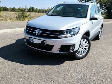 Серый Фольксваген Тигуан, объемом двигателя 2 л и пробегом 117 тыс. км за 12100 $, фото 1 на Automoto.ua