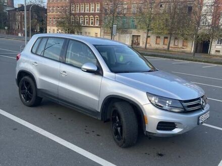 Фольксваген Тигуан 2013 в Ирпене на Automoto.ua Серый Фольксваген Тигуан, объемом двигателя 1.98 л и пробегом 165 тыс. км за 9900 $, фото 1 на Automoto.ua
