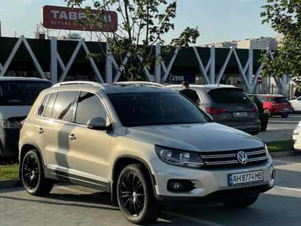 Фольксваген Тігуан 2013 у Хмельницькому на Automoto.ua Сірий Фольксваген Тігуан, об'ємом двигуна 2 л та пробігом 160 тис. км за 11499 $, фото 1 на Automoto.ua