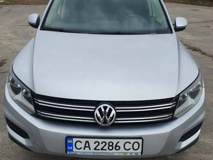 Серый Фольксваген Тигуан, объемом двигателя 1.98 л и пробегом 90 тыс. км за 13500 $, фото 1 на Automoto.ua