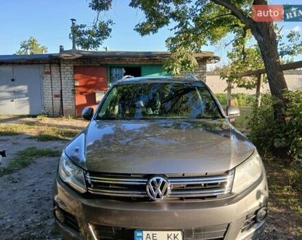 Сірий Фольксваген Тігуан, об'ємом двигуна 1.98 л та пробігом 193 тис. км за 13500 $, фото 1 на Automoto.ua