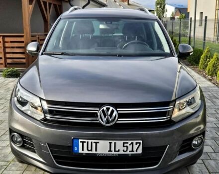 Сірий Фольксваген Тігуан, об'ємом двигуна 2 л та пробігом 180 тис. км за 8000 $, фото 1 на Automoto.ua