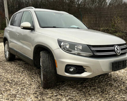 Серый Фольксваген Тигуан, объемом двигателя 2 л и пробегом 165 тыс. км за 10999 $, фото 1 на Automoto.ua