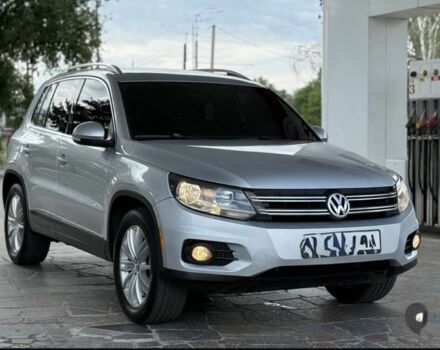 Серый Фольксваген Тигуан, объемом двигателя 2 л и пробегом 234 тыс. км за 12700 $, фото 1 на Automoto.ua