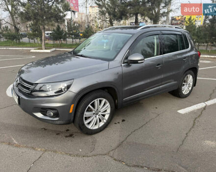 Серый Фольксваген Тигуан, объемом двигателя 1.98 л и пробегом 180 тыс. км за 11500 $, фото 1 на Automoto.ua