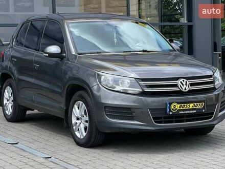 Серый Фольксваген Тигуан, объемом двигателя 1.98 л и пробегом 255 тыс. км за 13000 $, фото 1 на Automoto.ua