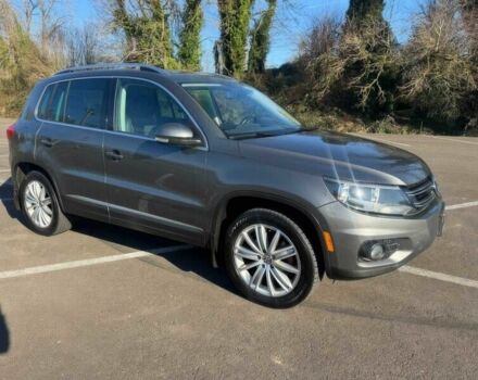 Серый Фольксваген Тигуан, объемом двигателя 2 л и пробегом 70 тыс. км за 9900 $, фото 1 на Automoto.ua