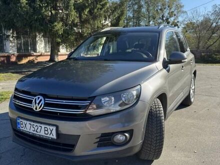 Серый Фольксваген Тигуан, объемом двигателя 1.97 л и пробегом 159 тыс. км за 16500 $, фото 1 на Automoto.ua