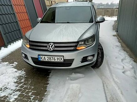 Фольксваген Тигуан 2015 в Луцке на Automoto.ua Серый Фольксваген Тигуан, объемом двигателя 2 л и пробегом 211 тыс. км за 18000 $, фото 1 на Automoto.ua
